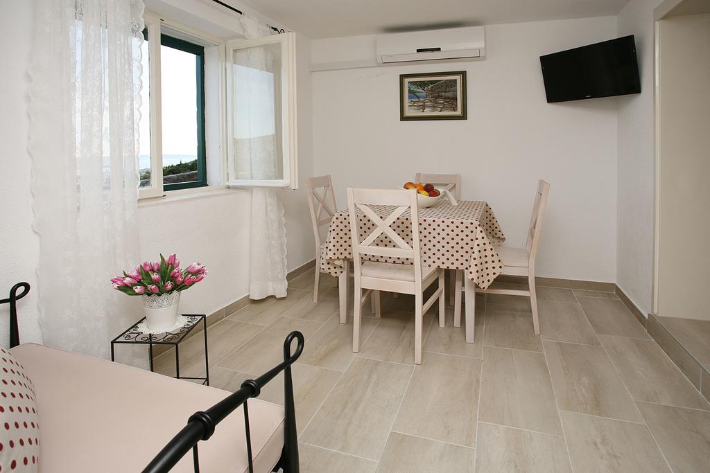 Holiday Home Miklica Klis Exterior photo