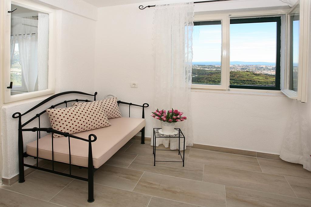 Holiday Home Miklica Klis Exterior photo